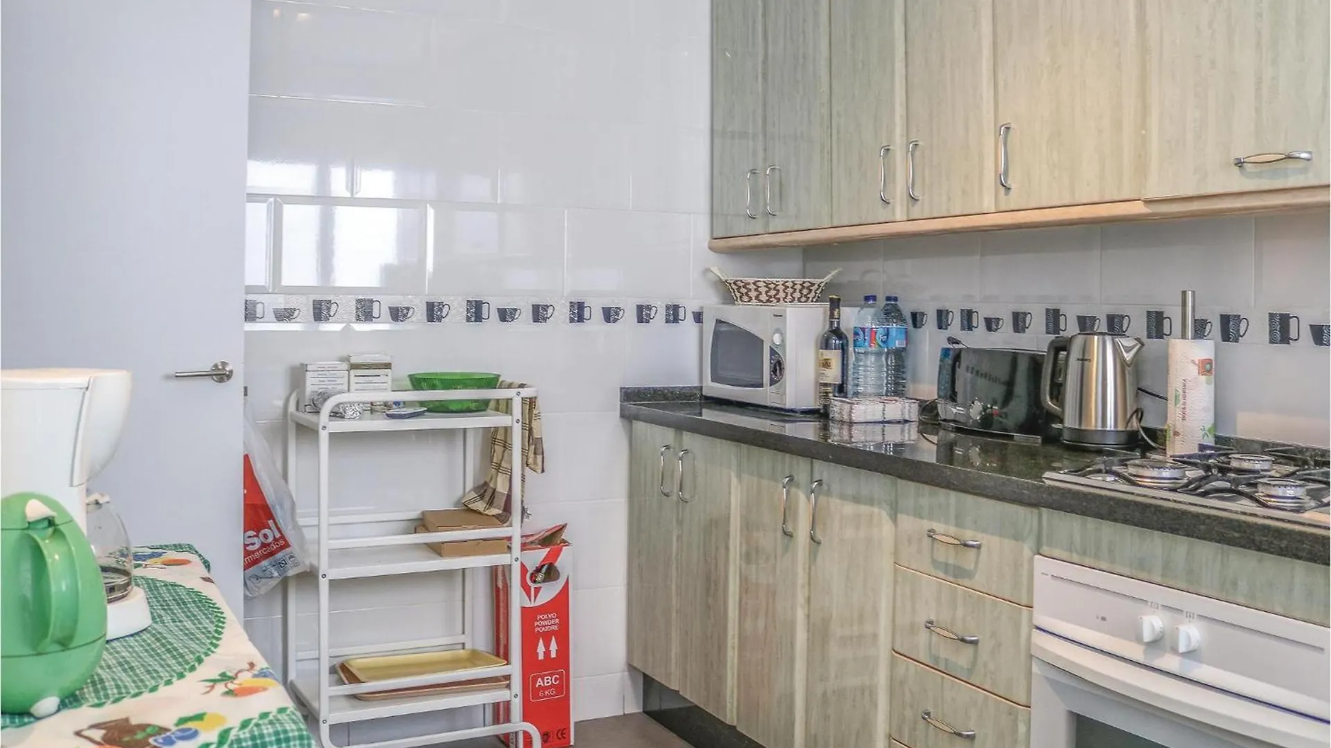 4 Bedroom Stunning Apartment In Malaga